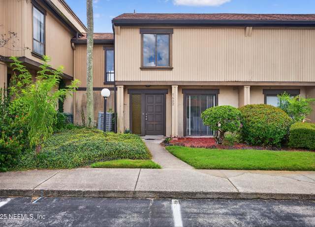 Property at 7622 Las Palmas Way #165, Jacksonville, FL 32256, 4 beds, 3 baths