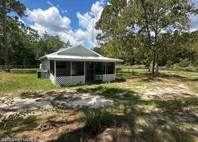 Property at 127 Melrose Landing Dr, Hawthorne, FL 32640, 1 bed, 1 bath