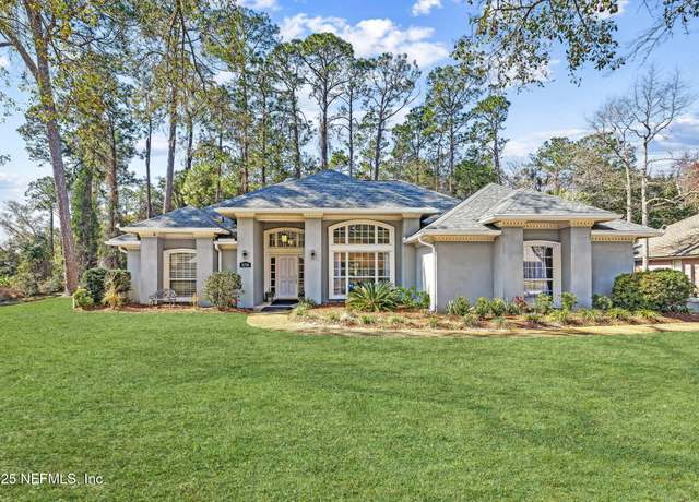 Property at 11718 N Gran Crique Ct, Jacksonville, FL 32223, 5 beds, 3 baths