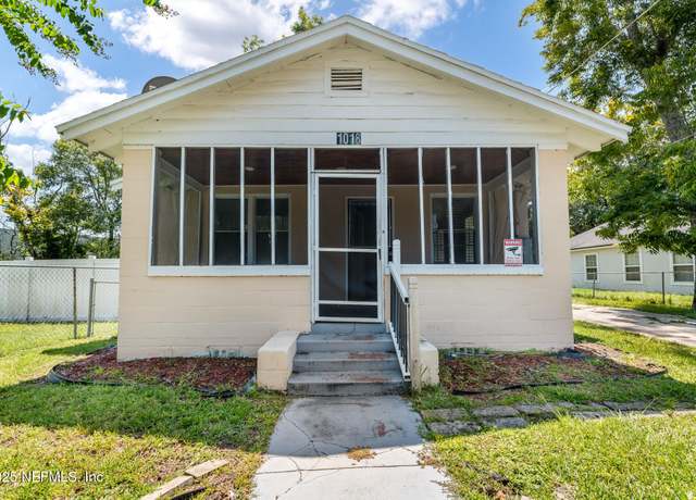Property at 1018 W 23rd St, Jacksonville, FL 32209, 3 beds, 1.5 baths