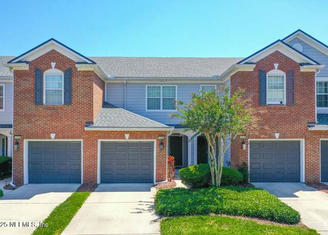 Property at 13290 Stone Pond Dr, Jacksonville, FL 32224, 2 beds, 2.5 baths