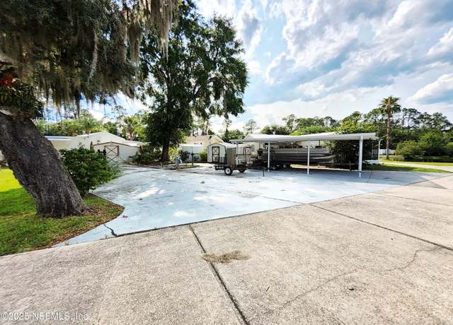 Property at 1074 Front Lots 98 & 99 St, Welaka, FL 32193
