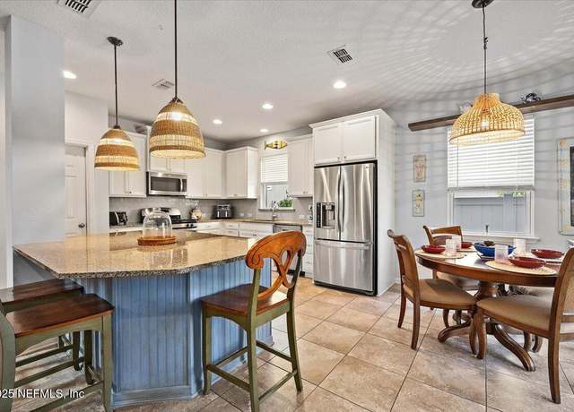 Property at 383 Citrus Ridge Dr, Ponte Vedra, FL 32081, 4 beds, 3 baths