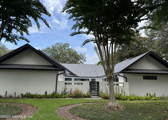 Property at 1731 Regatta Dr, Fernandina Beach, FL 32034, 3 beds, 3.5 baths