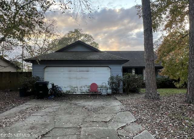 Property at 1745 St Ives Dr, Middleburg, FL 32068, 3 beds, 2 baths