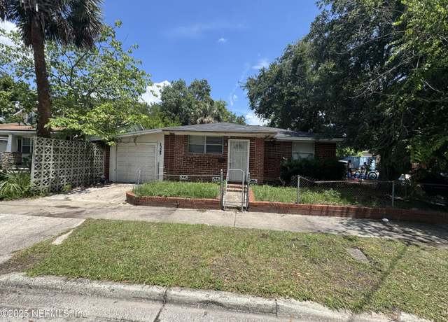 Property at 1325 W 16th St, Jacksonville, FL 32209, 4 beds, 2 baths