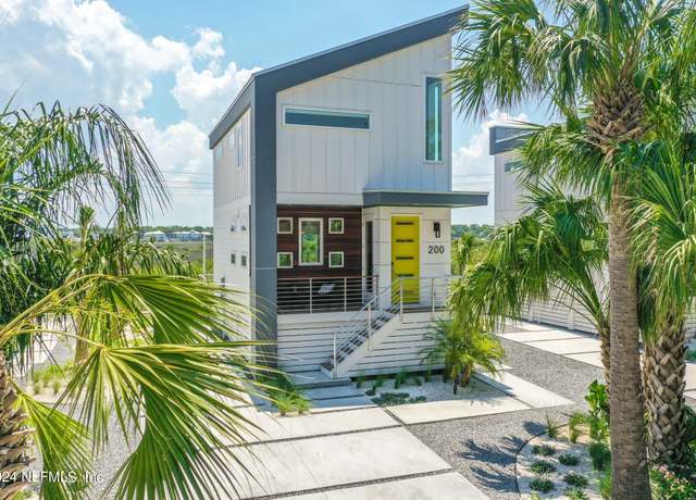 Property at 200 Riberia St, St. Augustine, FL 32084, 2 beds, 2.5 baths