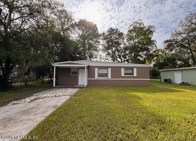 Property at 10253 Westmar Rd, Jacksonville, FL 32218, 3 beds, 1 bath
