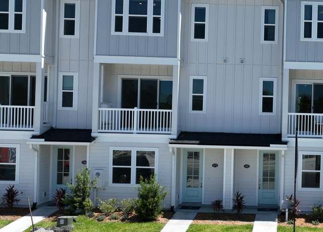 Property at 1090 2nd Ave N, Jacksonville Beach, FL 32250, 4 beds, 3.5 baths