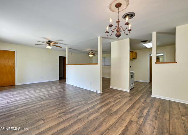 Property at 3944 Rodby Dr, Jacksonville, FL 32210, 3 beds, 2 baths