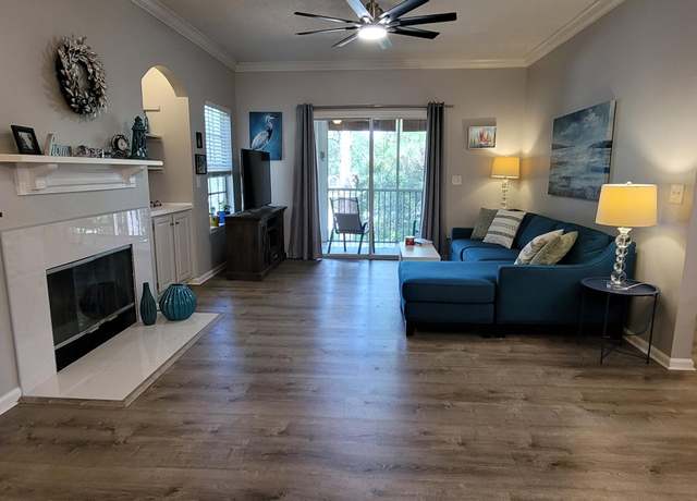 Property at 10000 Gate Pkwy N #1722, Jacksonville, FL 32246, 1 bed, 1 bath