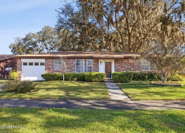 Property at 11623 West Ride Dr, Jacksonville, FL 32223, 3 beds, 2 baths