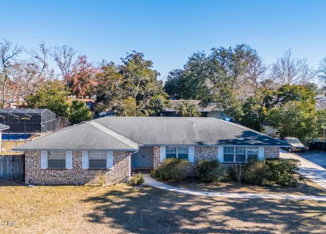 Property at 379 Blairmore Blvd W, Orange Park, FL 32073, 3 beds, 2 baths