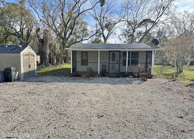 Property at 115 E Hicks St, Palatka, FL 32177, 2 beds, 1 bath