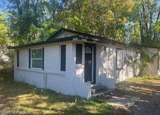 Property at 7805 Siskin Ave, Jacksonville, FL 32219, 3 beds, 2 baths