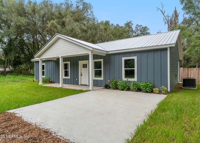 Property at 207 N Palmetto Ave, Florahome, FL 32140, 3 beds, 2 baths
