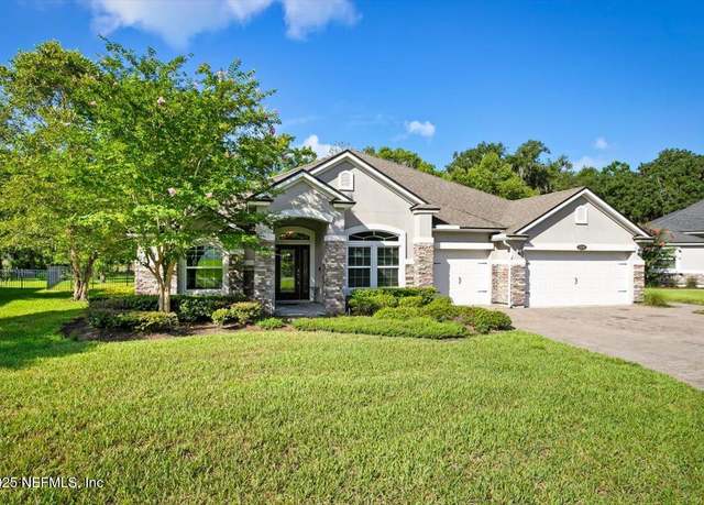 Property at 5094 Creek Crossing Dr, Jacksonville, FL 32226, 4 beds, 3 baths