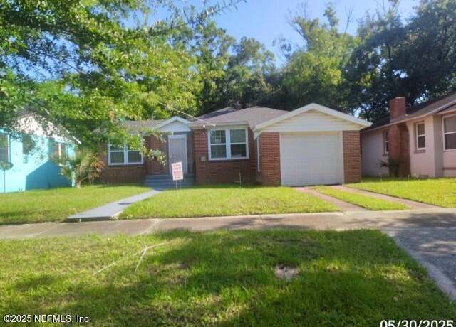 Property at 1357 W 11th St, Jacksonville, FL 32209, 3 beds, 1 bath
