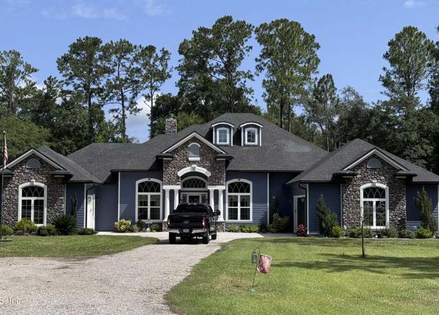 Property at 152 Ashton Oaks Dr, St. Augustine, FL 32092, 3 beds, 3.5 baths