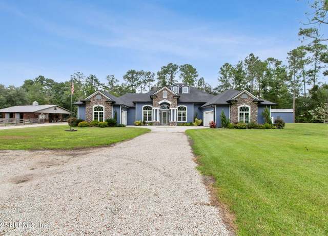 Property at 152 Ashton Oaks Dr, St. Augustine, FL 32092, 3 beds, 3.5 baths