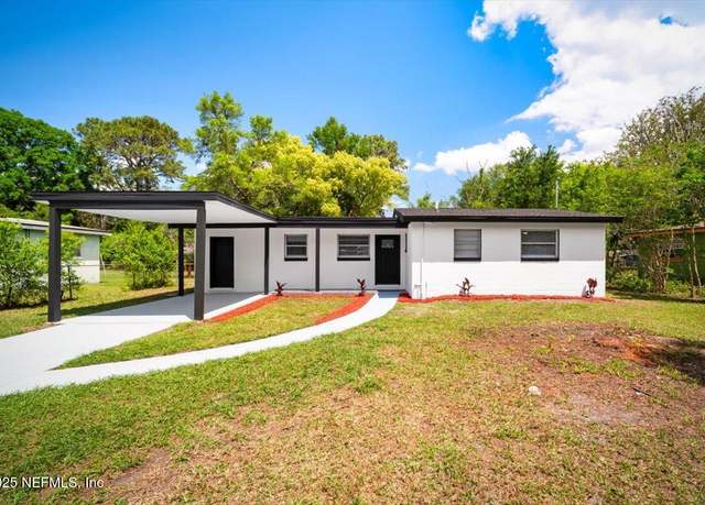 Property at 9059 Castle Blvd, Jacksonville, FL 32208, 3 beds, 2 baths
