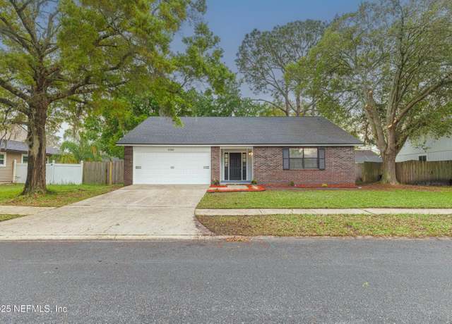 Property at 5340 Morgan Horse Dr, Jacksonville, FL 32257, 4 beds, 2 baths