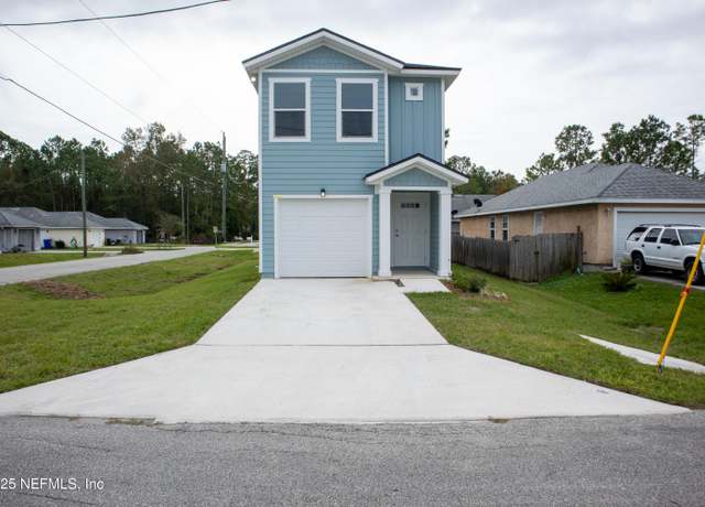 Property at 1001 W Aiken St, St. Augustine, FL 32084, 3 beds, 2.5 baths