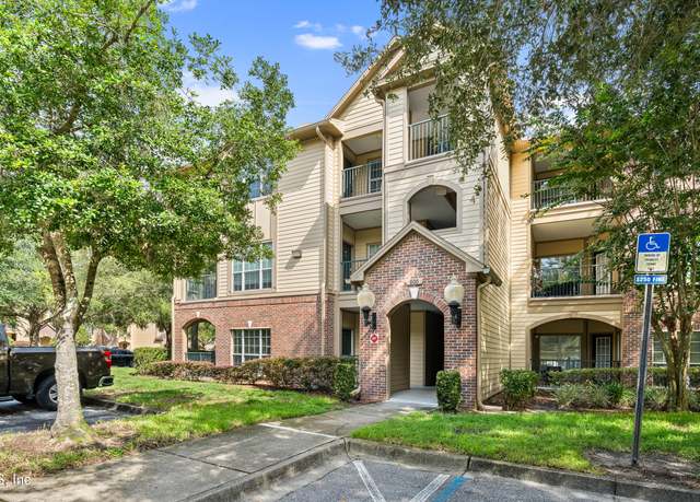Property at 7800 Point Meadows Dr #818, Jacksonville, FL 32256, 2 beds, 2 baths
