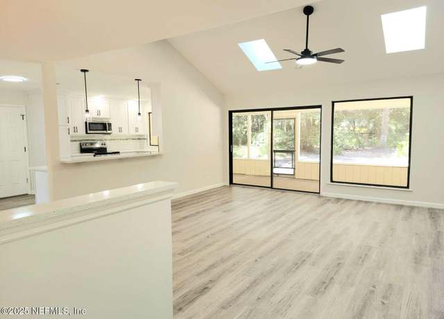 Property at 1347 Autumn, Fernandina Beach, FL 32034, 3 beds, 2 baths
