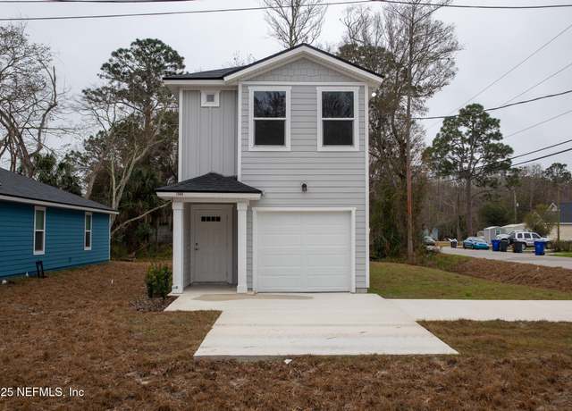 Property at 1080 N Volusia St, St. Augustine, FL 32084, 3 beds, 2.5 baths