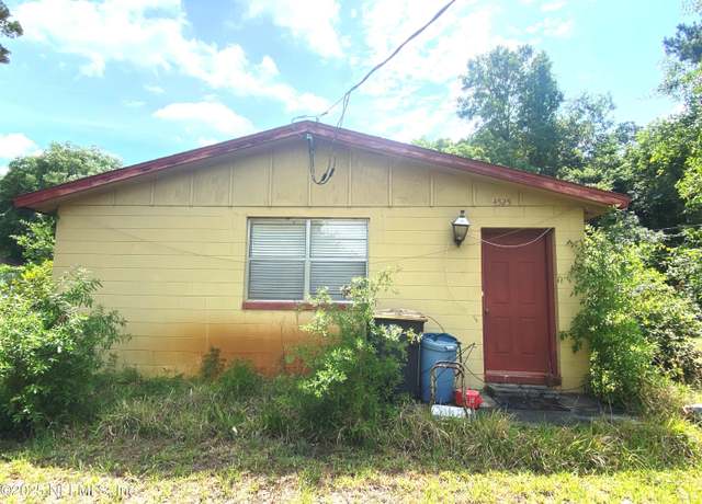 Property at 4525 Zambito Ave, Jacksonville, FL 32210, 2 beds, 1 bath