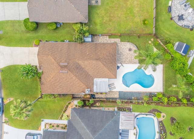 Property at 528 Prosperity Lake Dr, St. Augustine, FL 32092, 3 beds, 2 baths