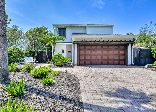 Property at 212 33rd Ave S, Jacksonville Beach, FL 32250, 3 beds, 2.5 baths