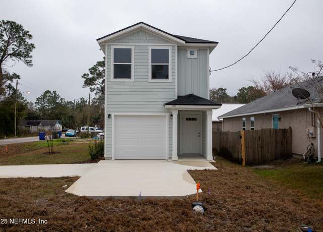 Property at 1085 N Volusia St, St. Augustine, FL 32084, 3 beds, 2.5 baths