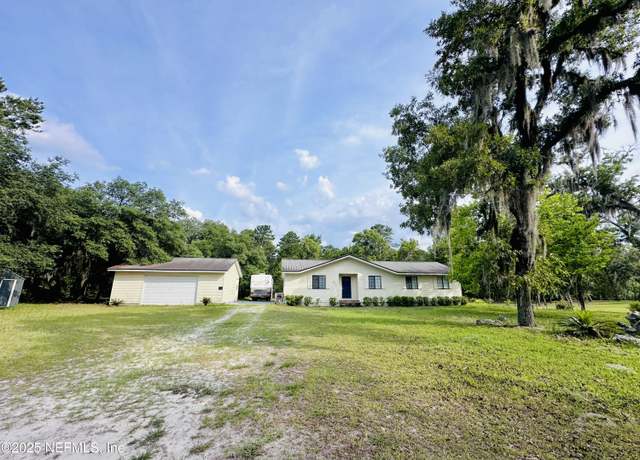 Property at 417 2nd Ave, Satsuma, FL 32189, 4 beds, 2 baths