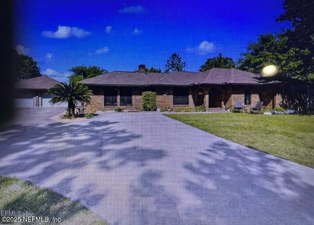 Property at 746 N Lowder St, Macclenny, FL 32063, 3 beds, 2 baths