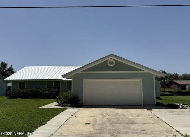 Property at 125 Cypress Dr, East Palatka, FL 32131, 3 beds, 2 baths