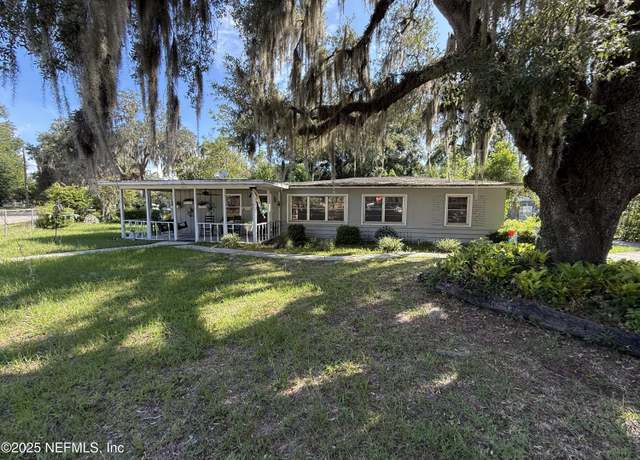 Property at 307 Fern St, Palatka, FL 32177, 3 beds, 1 bath