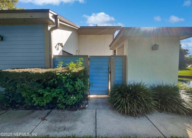 Property at 1604 Challenger Ct W #1604, Jacksonville, FL 32233, 2 beds, 2 baths