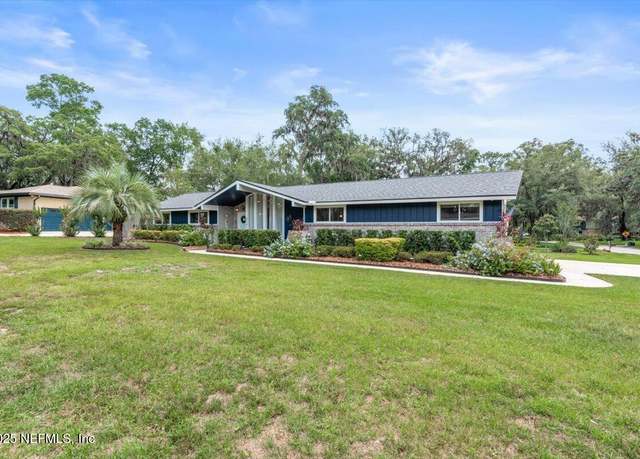 Property at 2595 Franklin Ct, Orange Park, FL 32073, 4 beds, 2.5 baths