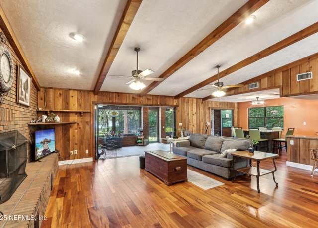 Property at 5822 Silver Sands Cir, Keystone Heights, FL 32656, 3 beds, 2 baths