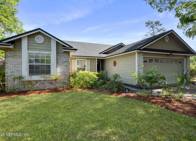 Property at 8433 Rockridge Dr, Jacksonville, FL 32244, 3 beds, 2 baths