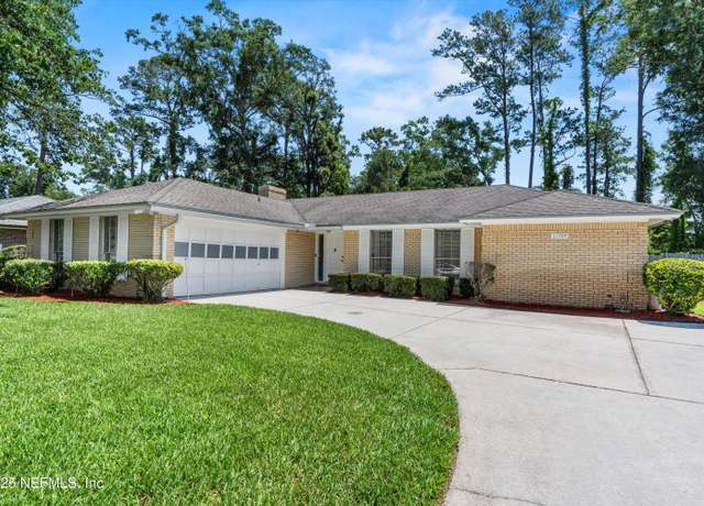 Property at 11769 Loretto Woods Ct, Jacksonville, FL 32223, 3 beds, 2 baths