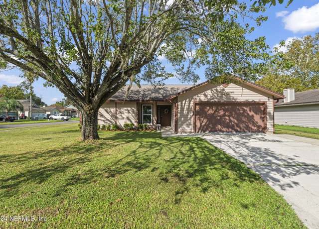 Property at 7772 Pepper Cir E, Jacksonville, FL 32244, 3 beds, 2 baths