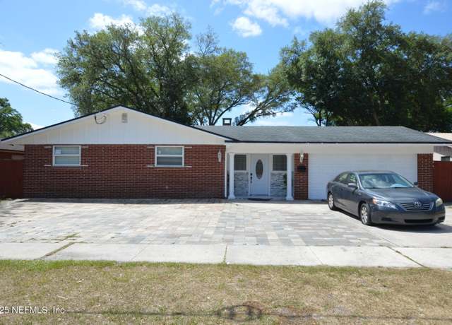 Property at 8326 Sanlando Ave, Jacksonville, FL 32211, 4 beds, 3 baths