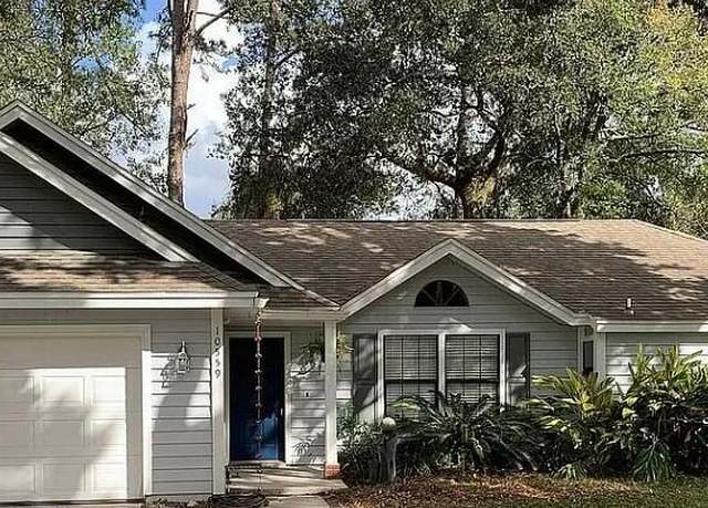 Property at 10559 Rocky Garden Ln, Jacksonville, FL 32257, 3 beds, 2 baths