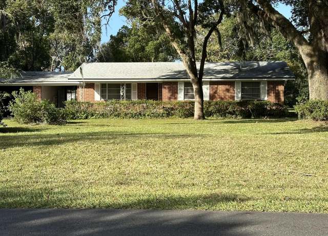 Property at 1861 NW Clinch Dr, Fernandina Beach, FL 32034, 3 beds, 1.5 baths