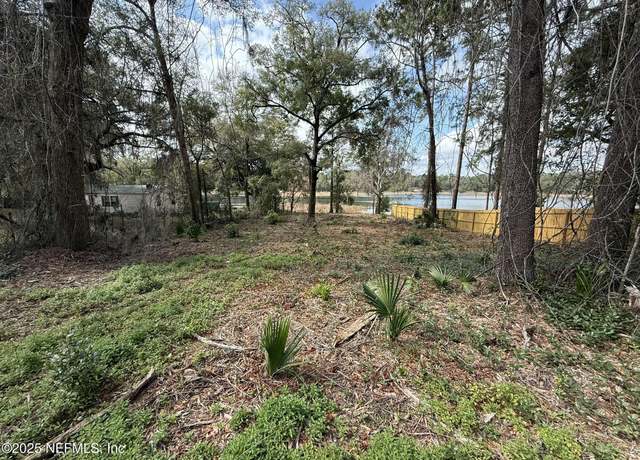 Property at 329 N County Road 315, Interlachen, FL 32148