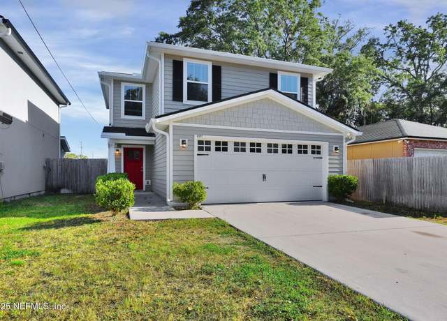 Property at 8105 Oden Ave, Jacksonville, FL 32216, 3 beds, 2.5 baths