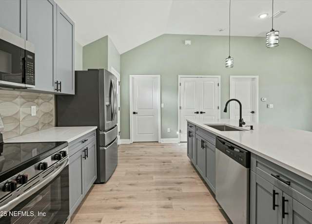 Property at 1285 Azalea Dr, Jacksonville, FL 32205, 3 beds, 2 baths